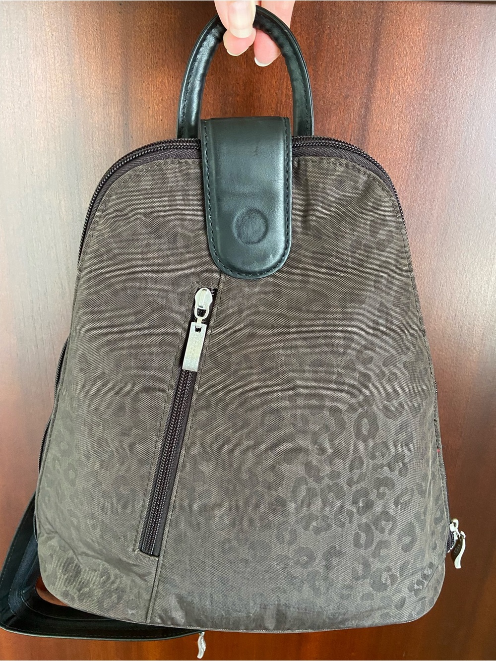 Baggallini Metro Leopard Print Travel Backpack Purse